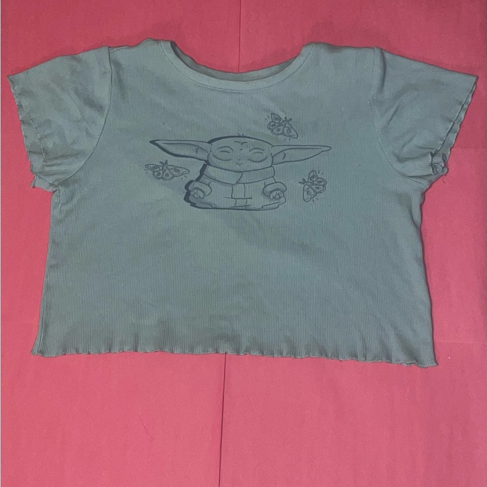 Star Wars, Mad Engine- Children’s sage green tee. Ribbed crop. Y 14-16/ Large